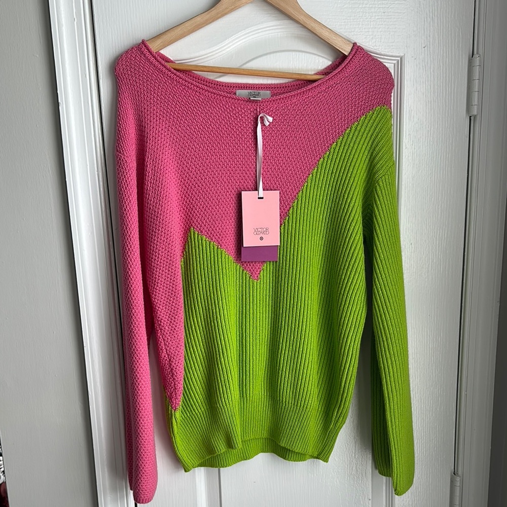 Victoria Beckham Color-Block Crew Neck Sweater in Pink and Green